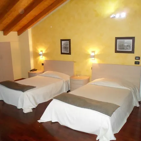 Hotel Fontana Santa