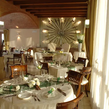 Fontana Santa Hotel